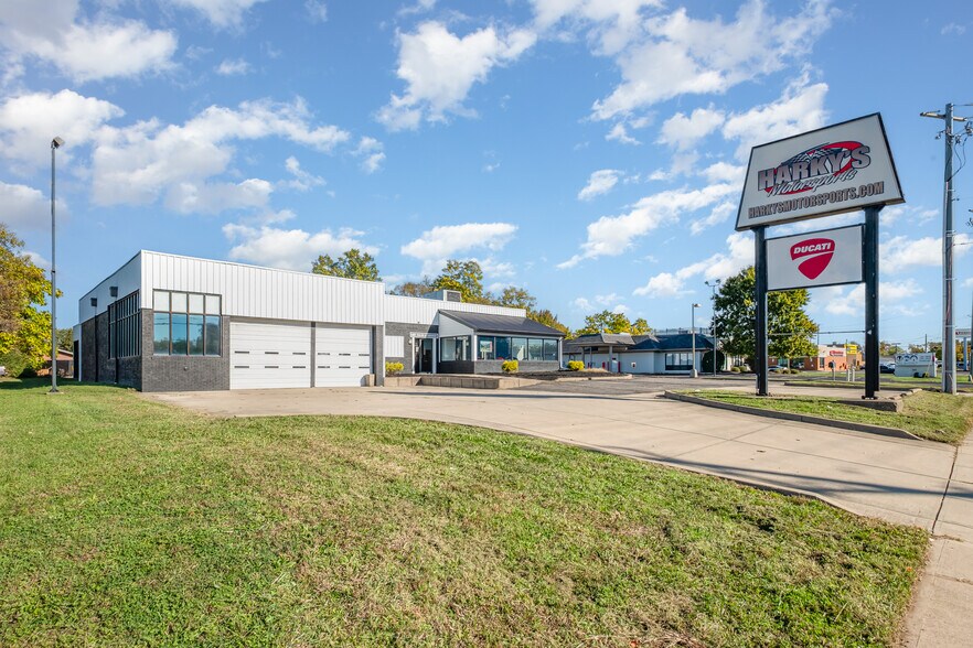 More Photos Of 944 State Route 28, Milford Auto Repair For Sale