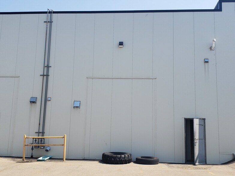 More Photos Of 134 Pembina Rd, Sherwood Park Flex For Sale