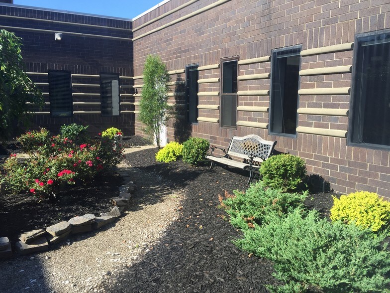 More Photos Of 23775 Commerce Park, Beachwood Office For Lease