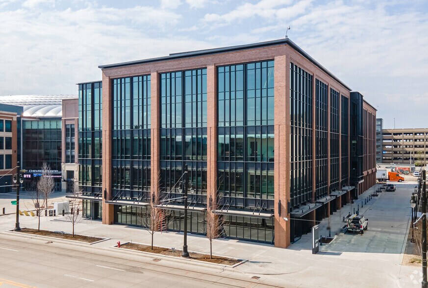 More Photos Of 2715 Woodward Ave, Detroit Office For Lease