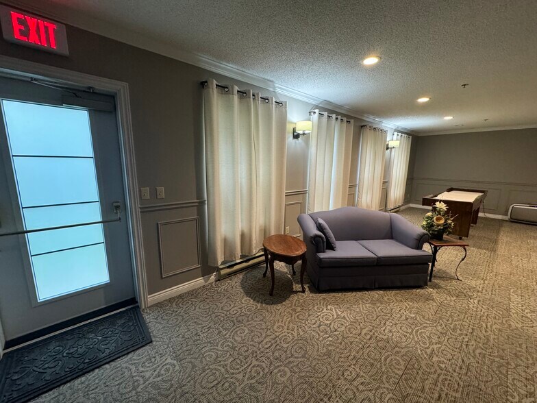 More Photos Of 725 Gibralter St, Norfolk Flex For Sale