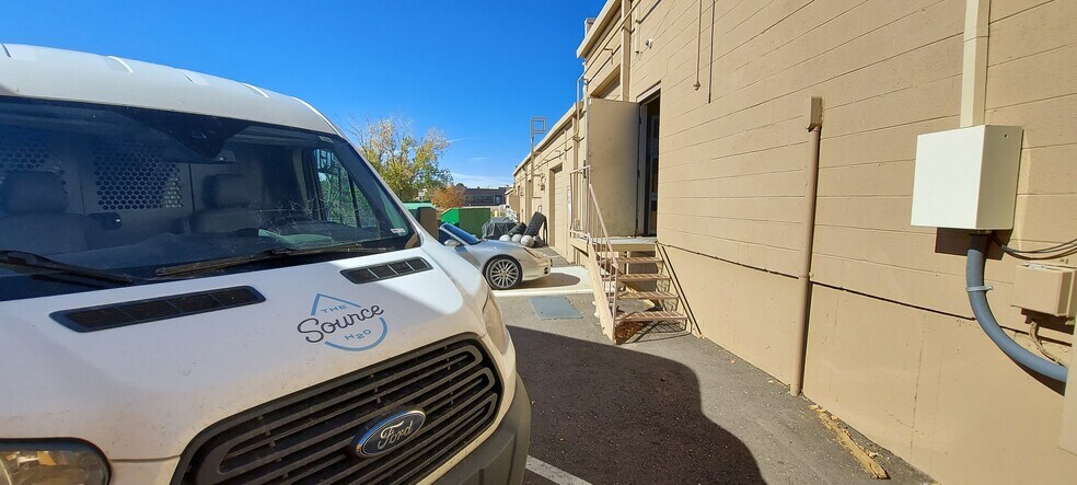 More Photos Of 7399 S Tucson Way, Centennial Flex For Lease