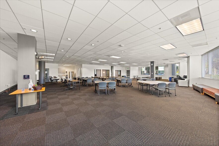 More Photos Of 1450 Veterans Blvd, Redwood City Office For Lease