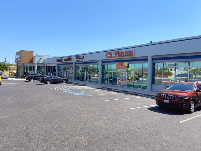 More Photos Of 3655 Fredericksburg Rd, San Antonio Unknown For Lease