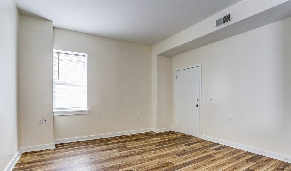 More Photos Of 1224 N 3rd St, Harrisburg Apartments For Sale
