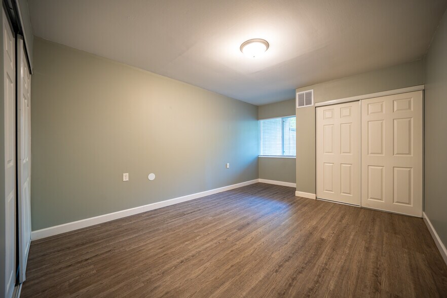 More Photos Of 1102 Salem Ave, Dayton Apartments For Sale