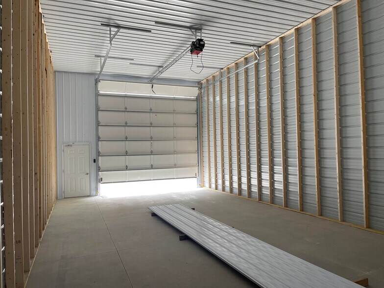 More Photos Of 12841 US Highway 36, Marysville Flex For Sale