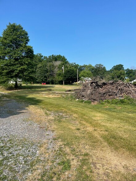 More Photos Of 830 Beaver Creek rd, Hagerstown Specialty For Lease