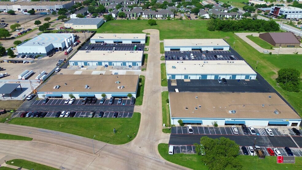 Primary Photo Of 2601-2621 Aero Dr, Grand Prairie Unknown For Lease