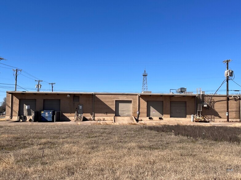 More Photos Of 1101-1109 Pamela Dr, Euless Industrial For Sale