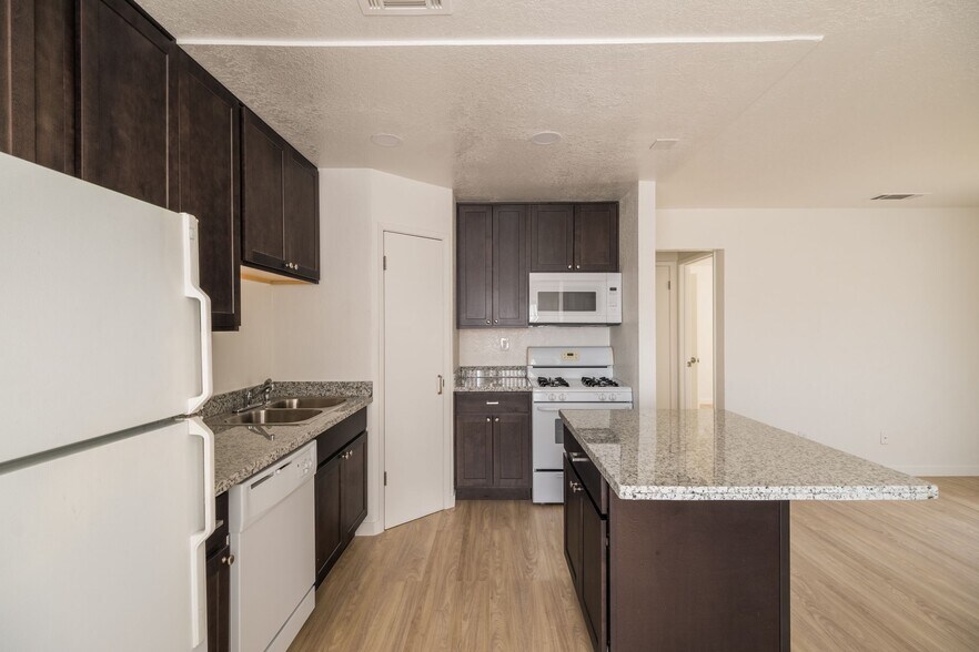 More Photos Of 367 N Union Rd, Manteca Apartments For Sale