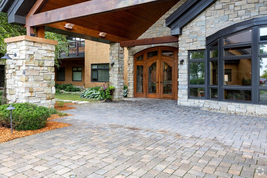 More Photos Of 1920 Turning Leaf Ln SW, Alexandria Warehouse For Lease