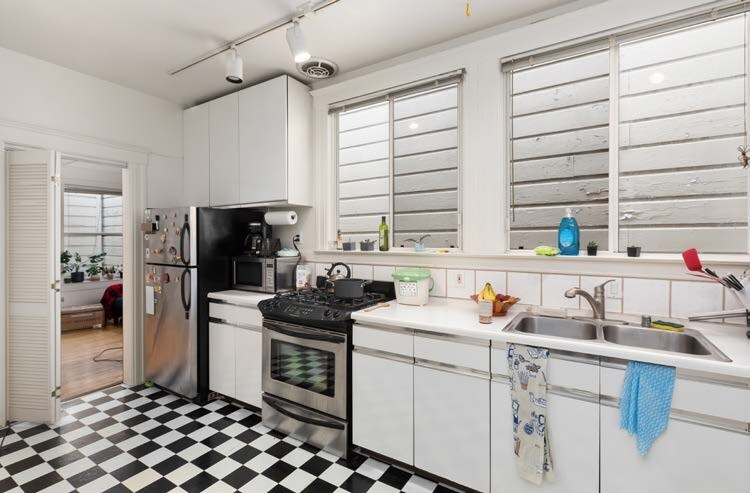 More Photos Of 1338-1348 Larkin St, San Francisco Apartments For Sale