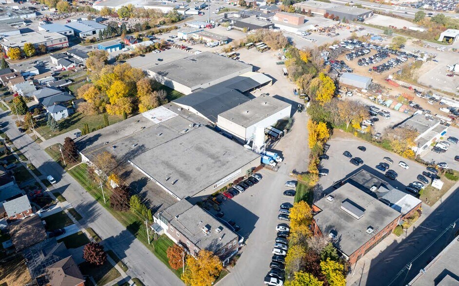 More Photos Of 888 Guelph St, Kitchener Manufacturing For Lease