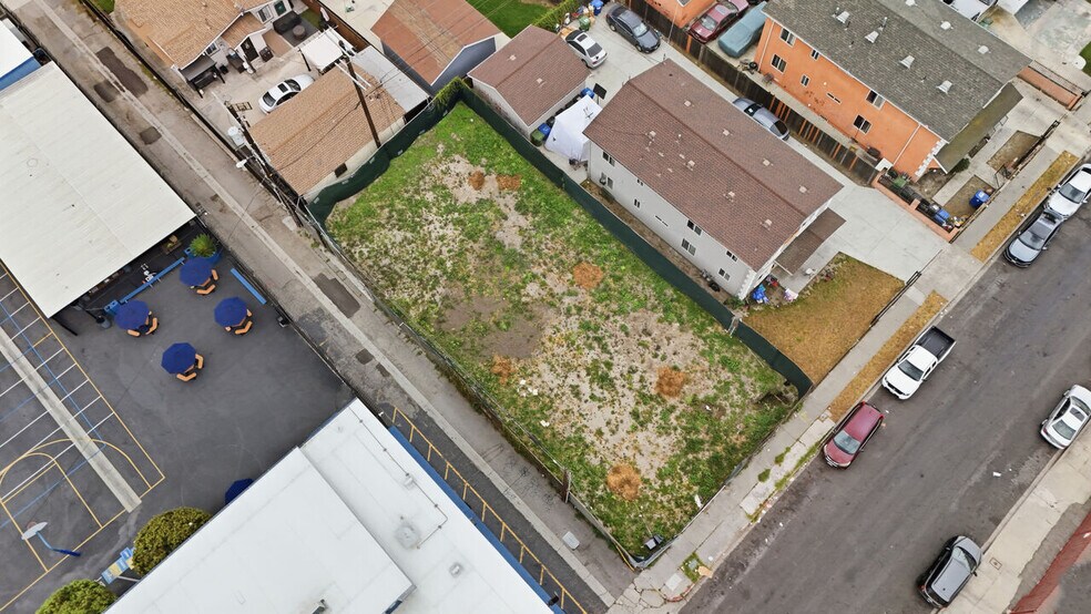 Primary Photo Of 120 W 87th Pl, Los Angeles Land For Sale