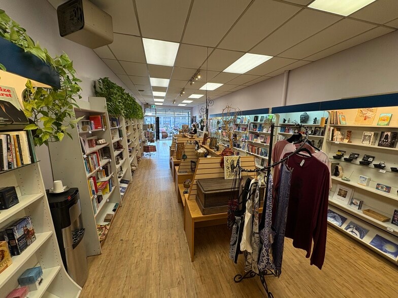 More Photos Of 1111 Austin Av, Coquitlam Storefront For Lease