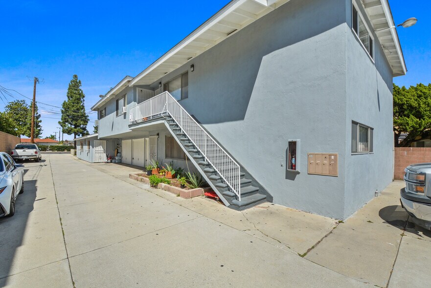 More Photos Of 11062 Excelsior Dr, Norwalk Apartments For Sale