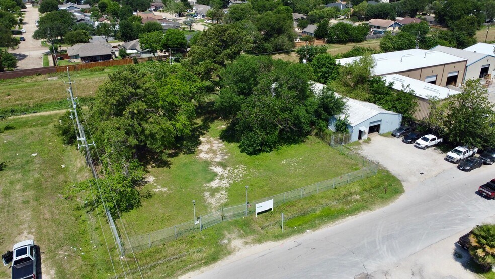 More Photos Of 4707 Steffani Lane, Houston Land For Sale