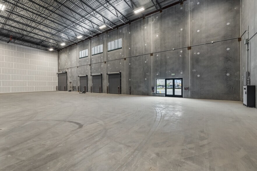 More Photos Of 91-539 Kapolei Kai, Kapolei Distribution For Lease