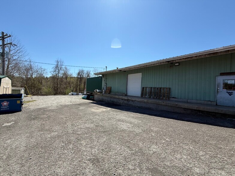 More Photos Of 534 Virginia Ave, Fairmont Freestanding For Sale