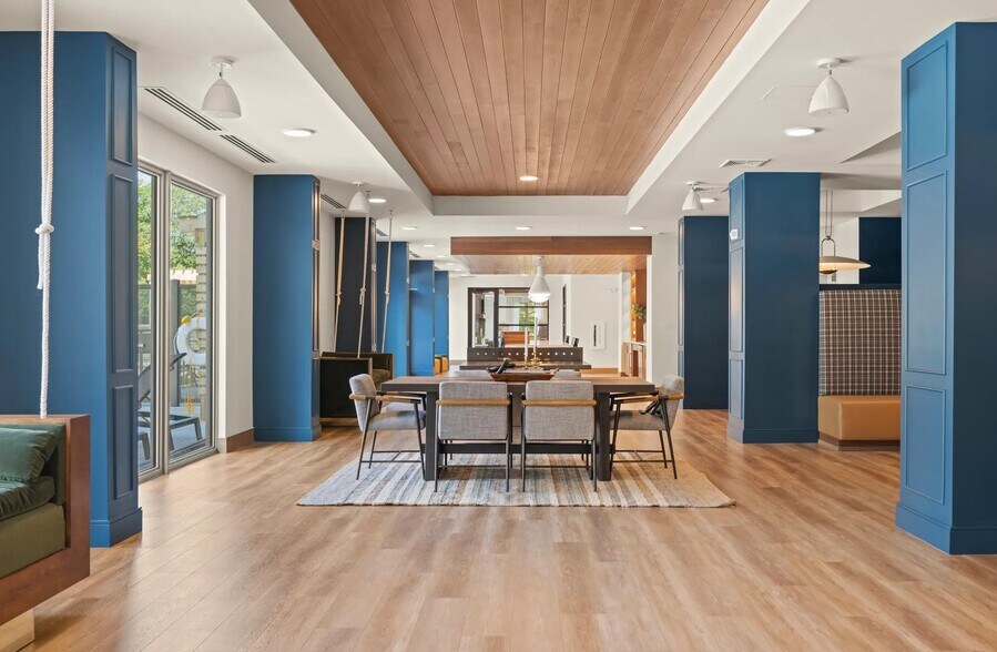 More Photos Of 2 Los Angeles St, Newton Apartments For Lease