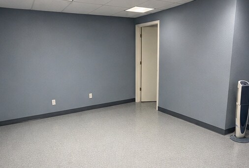 More Photos Of 732-738 W Illini St, Phoenix Warehouse For Lease