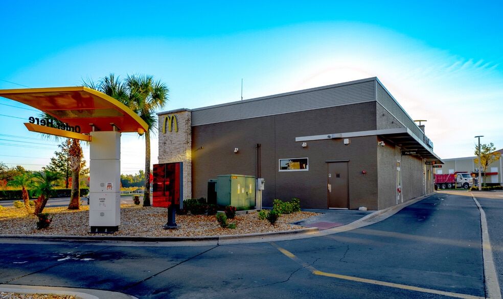 More Photos Of 14902 Narcoossee Rd, Orlando Restaurant For Sale