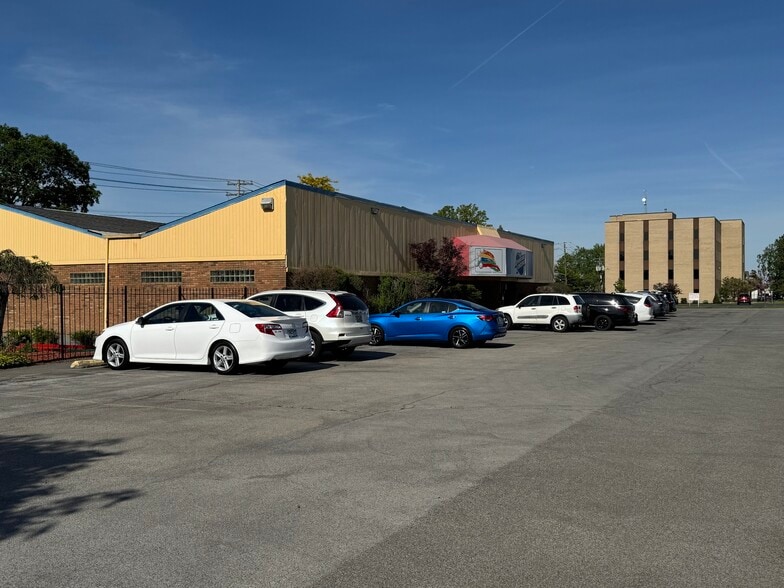 More Photos Of 2400 Sheridan Dr, Tonawanda Amusement Park For Sale