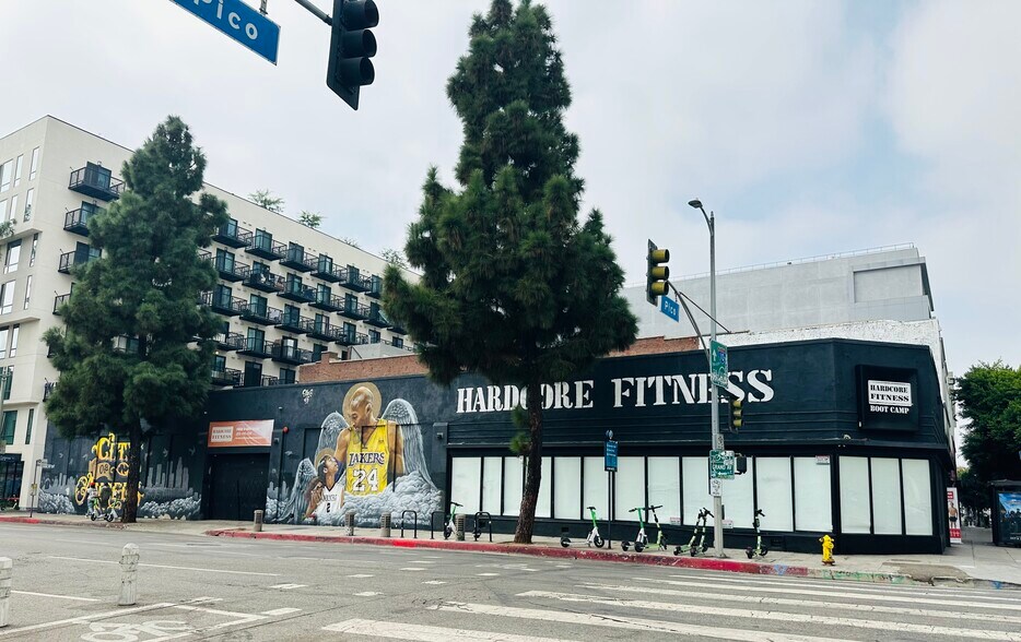 Primary Photo Of 400 W Pico Blvd, Los Angeles Health Club For Lease