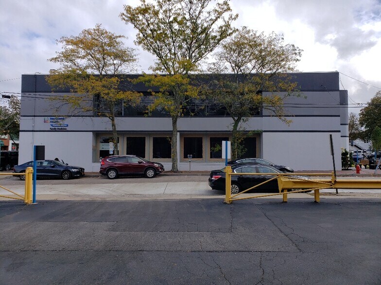 More Photos Of 110 Main St, Port Washington Office For Lease