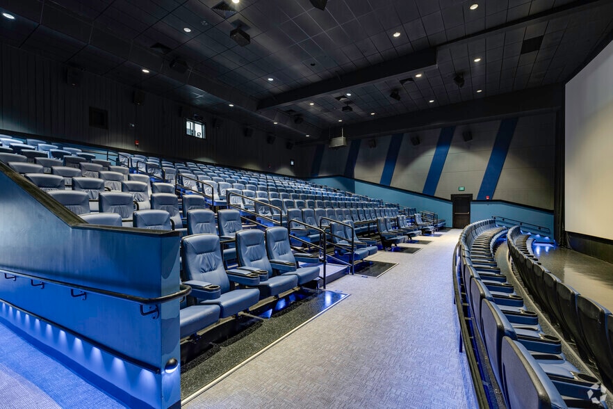 More Photos Of 4345 W New Haven Ave, Melbourne Movie Theatre For Sale