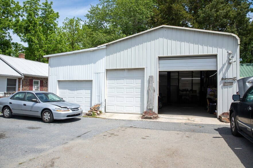 More Photos Of 22572 Bridgeville Hwy, Seaford Auto Dealership For Sale