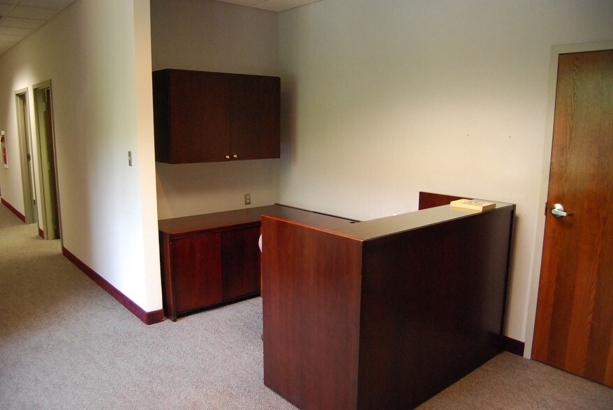 More Photos Of 59 General Warren Blvd, Malvern Medical For Lease