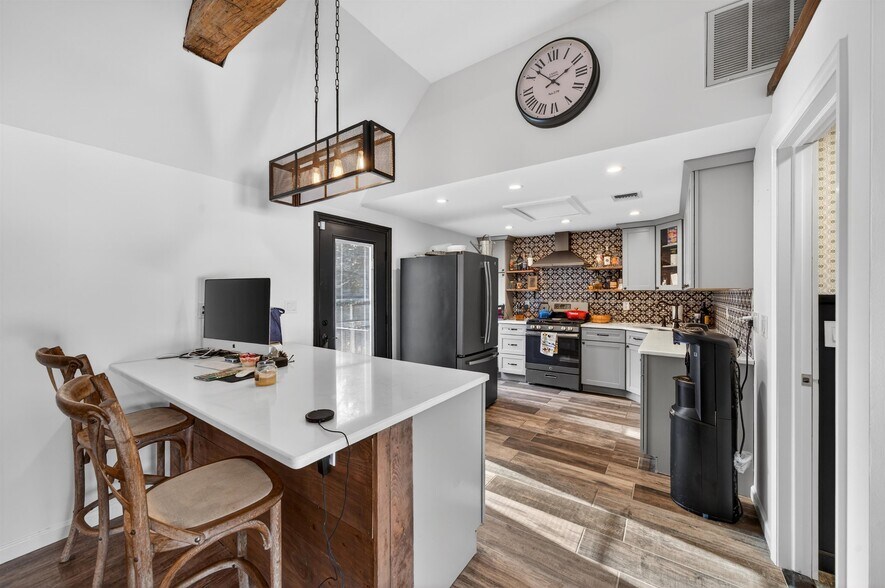 More Photos Of 531 Route 32, Highland Mills Office For Sale