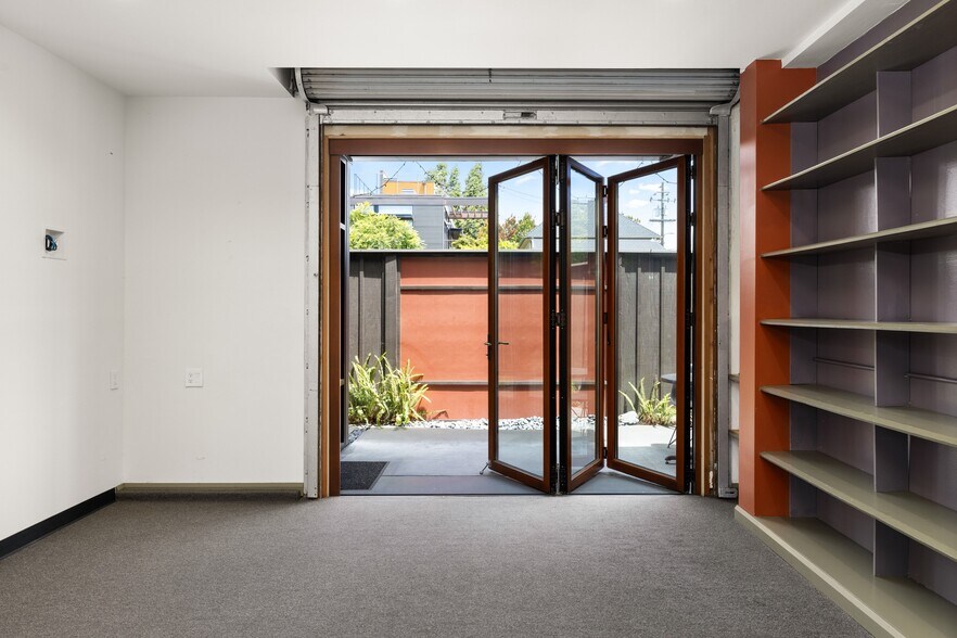 More Photos Of 5500 Doyle St, Emeryville Office For Sale