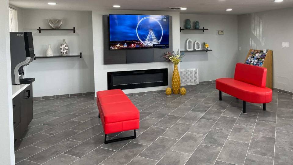 More Photos Of 8201 E Skelly Dr, Tulsa Hotel For Sale