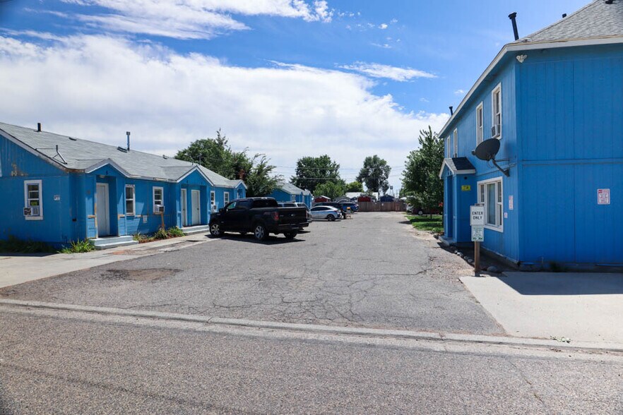 More Photos Of 124 NW 4th Ave, Ontario Apartments For Sale