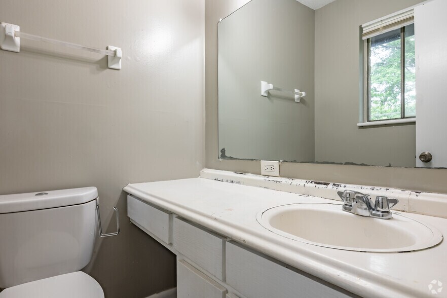 More Photos Of 3937 Glenwood Rd, Decatur Apartments For Sale