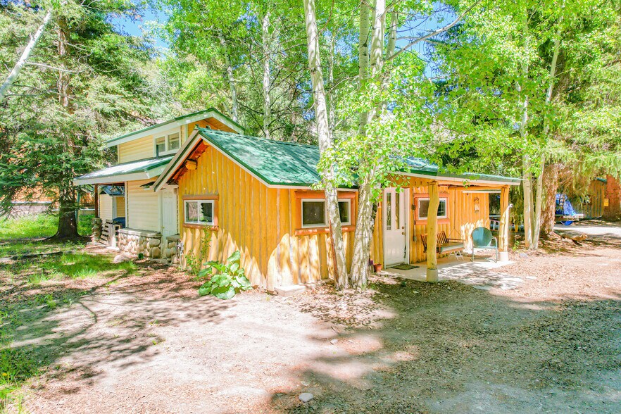 More Photos Of 860 County Road 142, Lake City Hotel For Sale