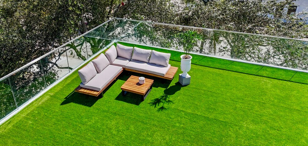 More Photos Of 2455 SW 27th Ave, Miami Medical For Lease