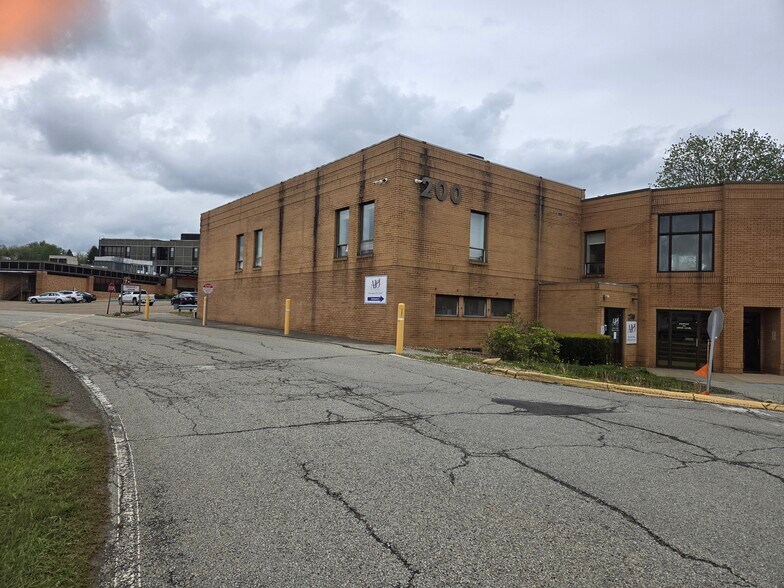 More Photos Of 200 Medical Arts Bldg, Kittanning Medical For Sale