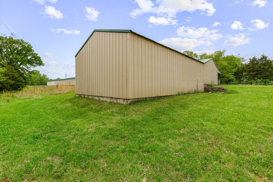 More Photos Of 99 Roper Dr, Park Hills Self Storage For Sale