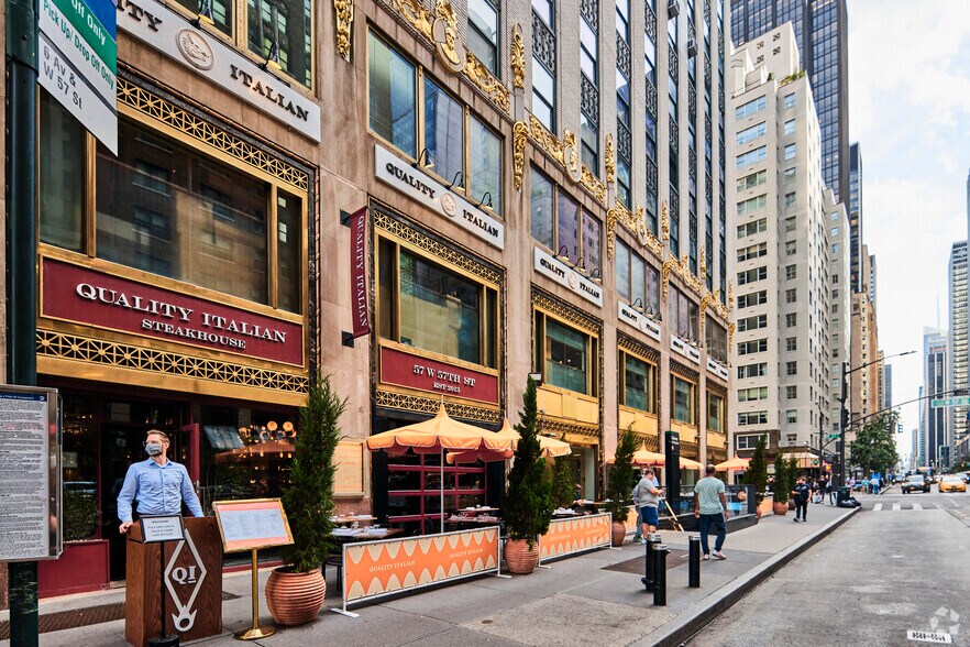 More Photos Of 57 W 57th St, New York Office For Lease