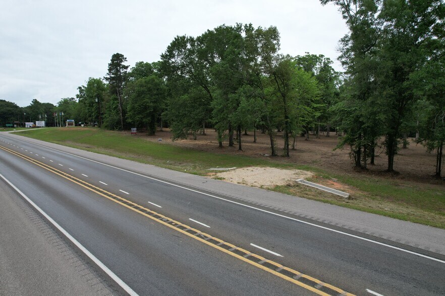 More Photos Of 6204 U.S. 190 W w, Livingston Land For Sale