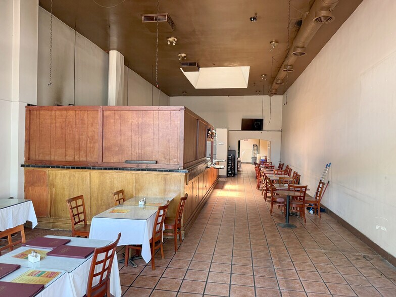 More Photos Of 431 State St, Santa Barbara Restaurant For Sale