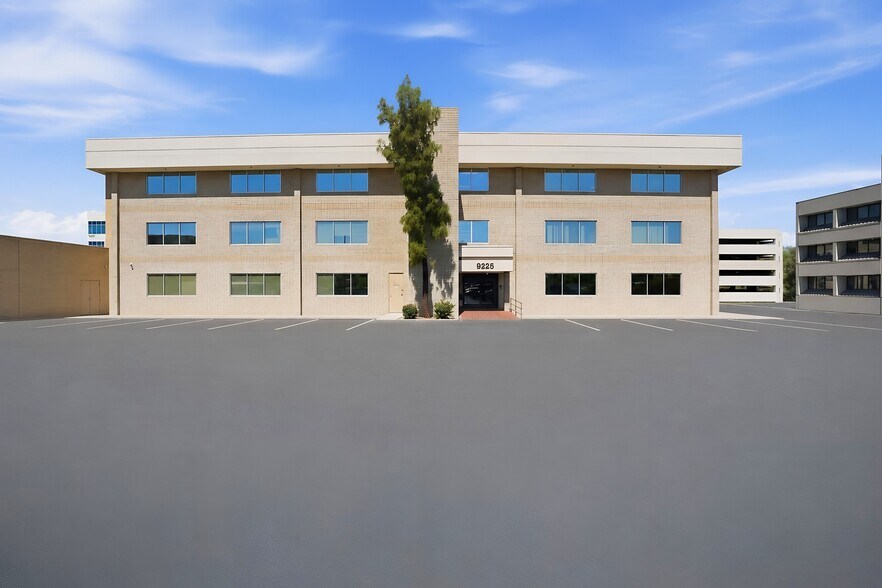 More Photos Of 9225 N 3rd St, Phoenix Medical For Lease