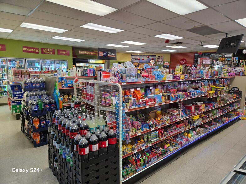 More Photos Of 5201 48th St, Stony Plain Convenience Store For Sale