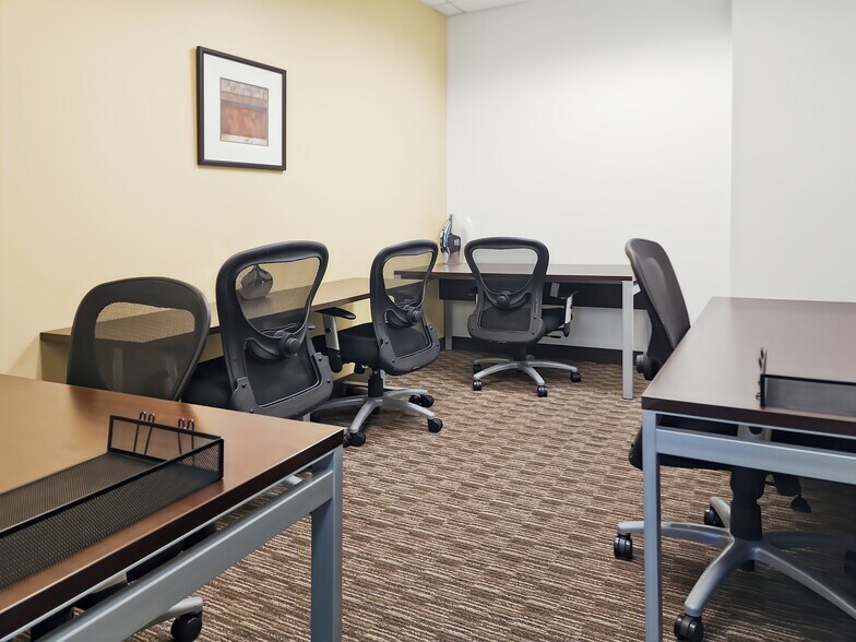 More Photos Of 6312 S Fiddlers Green Cir, Greenwood Village Coworking Space