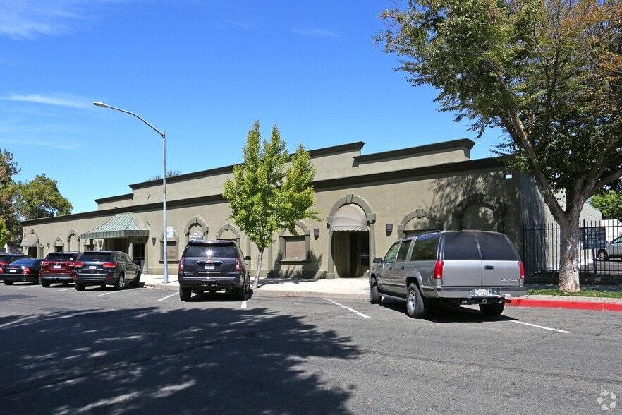 More Photos Of 1120 13th St, Modesto Loft Creative Space For Lease