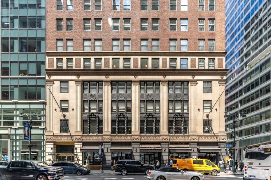 More Photos Of 366 Madison Ave, New York Office For Lease